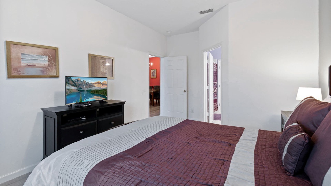 Photo of Bedroom in Windsor Palms