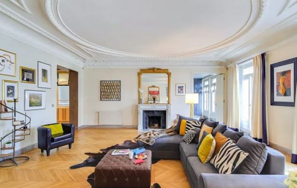 Photo of Livingroom in Champs-Elysees