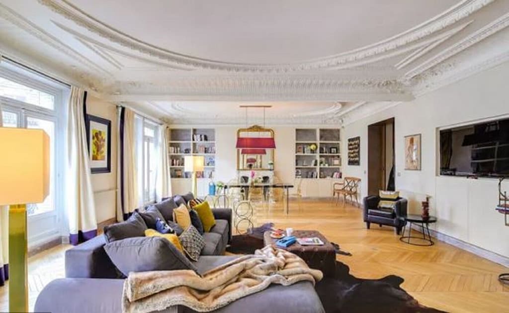 Photo of Livingroom in Champs-Elysees