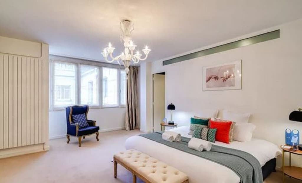 Photo of Bedroom in Champs-Elysees
