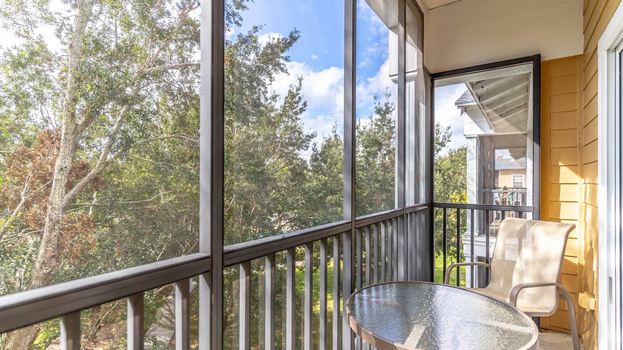 Photo of Patio Balcony in Bahama Bay