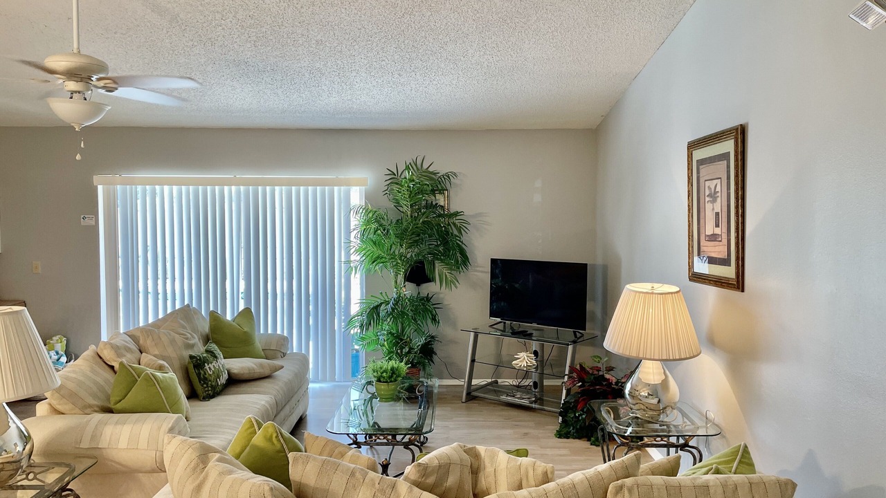 Photo of Livingroom in Indian Ridge