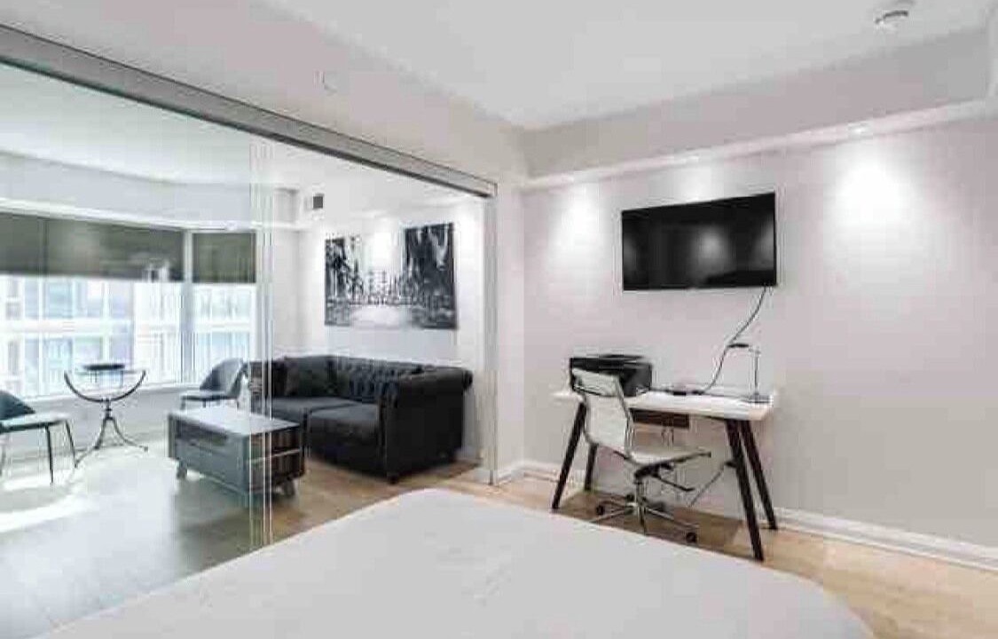 Photo of Bedroom in Bloor-Yorkville