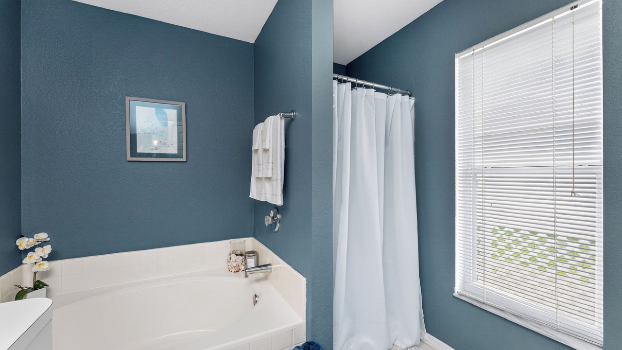 Photo of Bathroom in Long Meadow