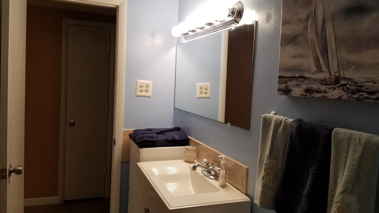 Photo of Bathroom in Jasmine Lakes
