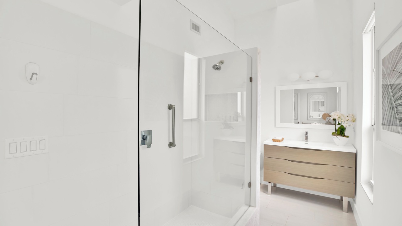 Photo of Bathroom in Indian River Shores