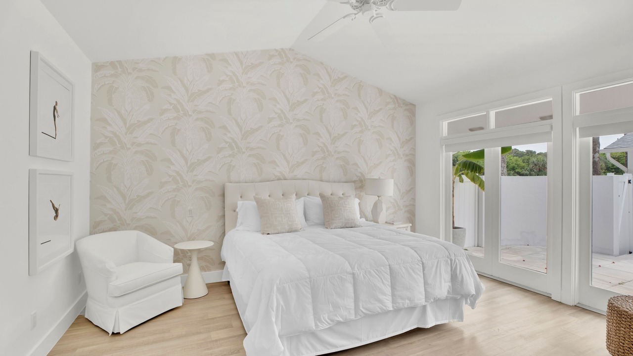 Photo of Bedroom in Indian River Shores