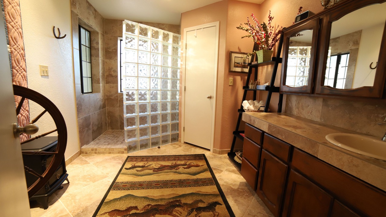 Photo of Bathroom in Tortolita