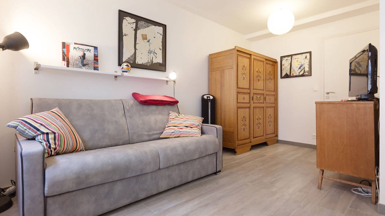 Photo of Livingroom in 20th Arrondissement
