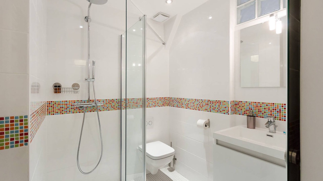 Photo of Bathroom in 20th Arrondissement