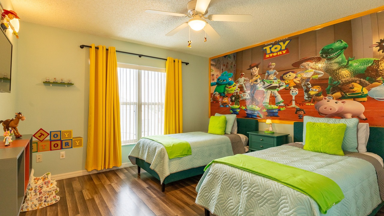 Photo of Bedroom in Lake Davenport Estates
