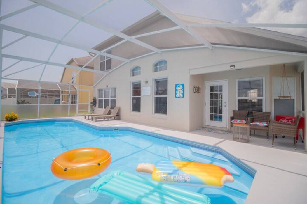 Photo of Outdoor in Lake Davenport Estates