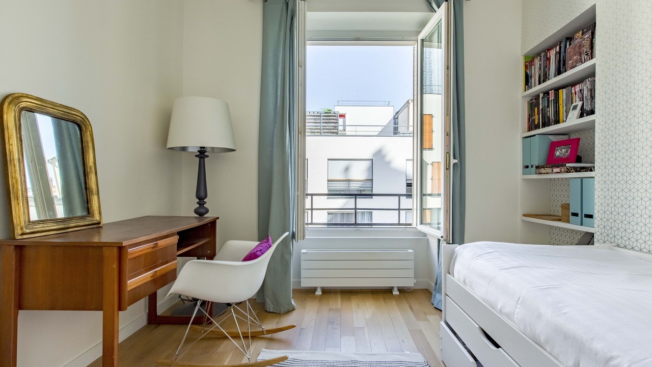 Photo of Bedroom in 11th Arrondissement