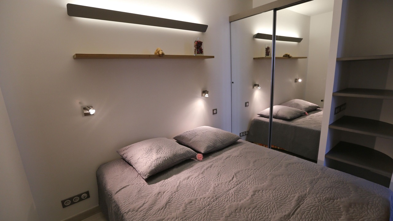 Photo of Bedroom in Notre Dame