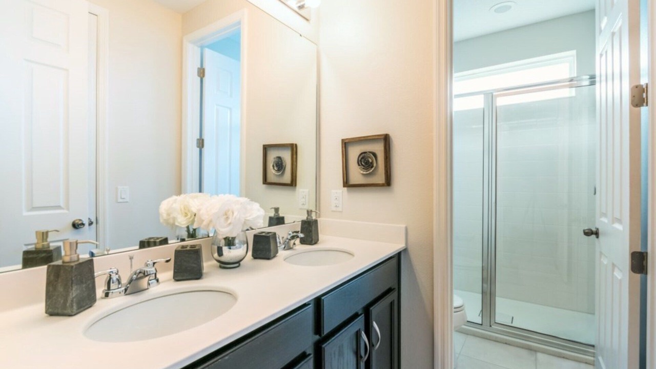 Photo of Bathroom in Indian Ridge