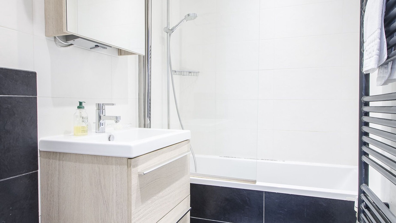 Photo of Bathroom in Porte-Dauphine