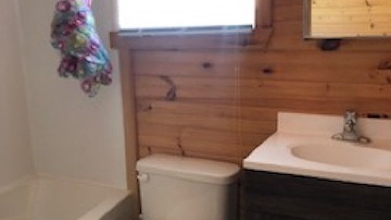 Photo of Bathroom in Wasaga Beach