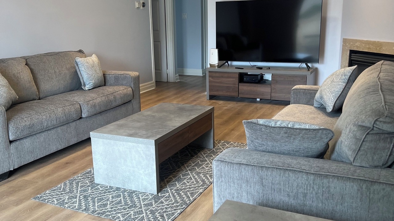 Photo of Livingroom in Wasaga Beach