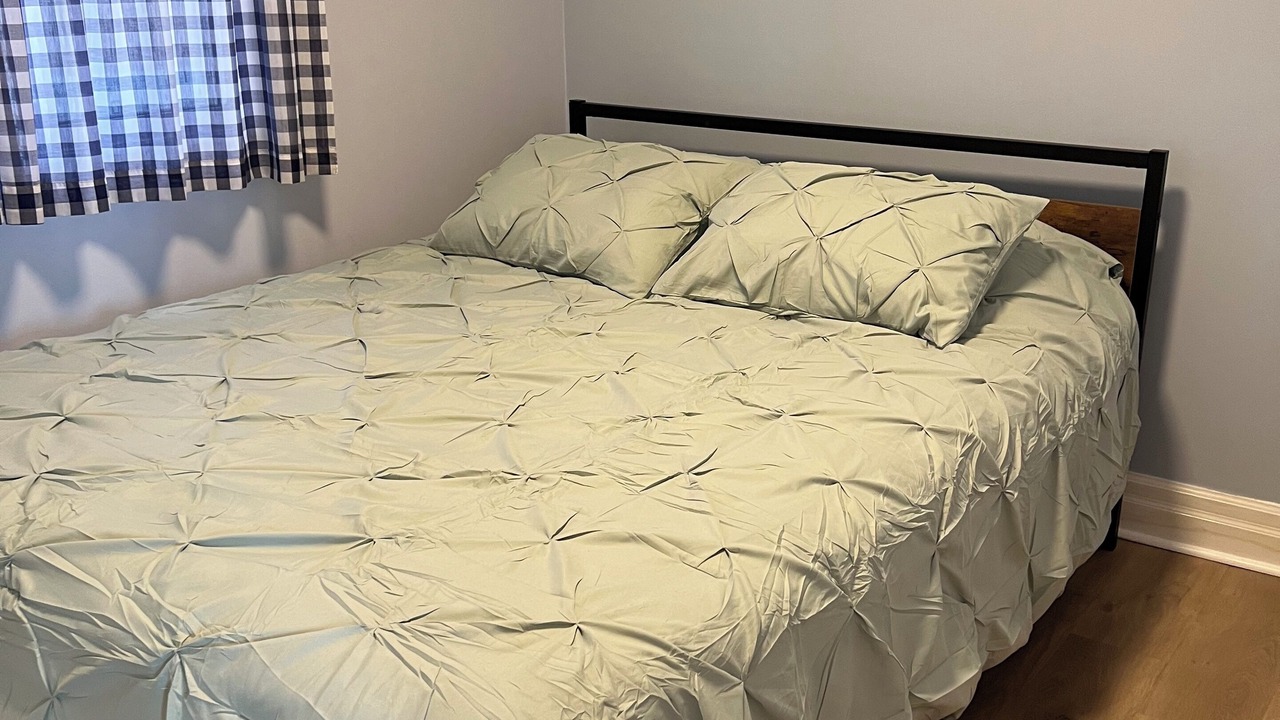 Photo of Bedroom in Wasaga Beach