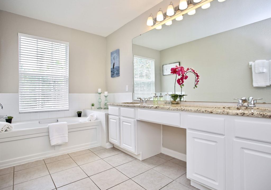 Photo of Bathroom in Windsor Hills