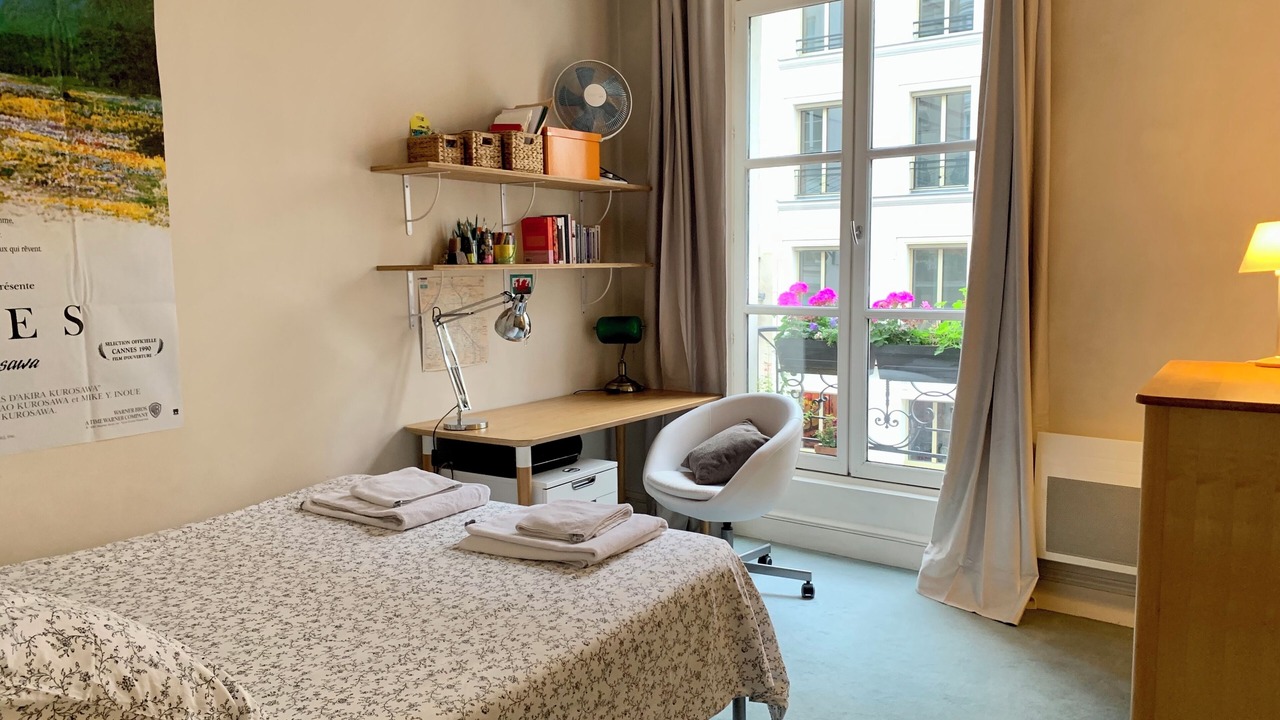 Photo of Bedroom in 2nd Arrondissement