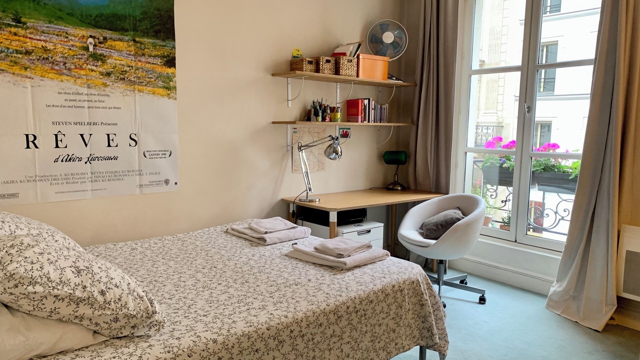 Photo of Bedroom in 2nd Arrondissement