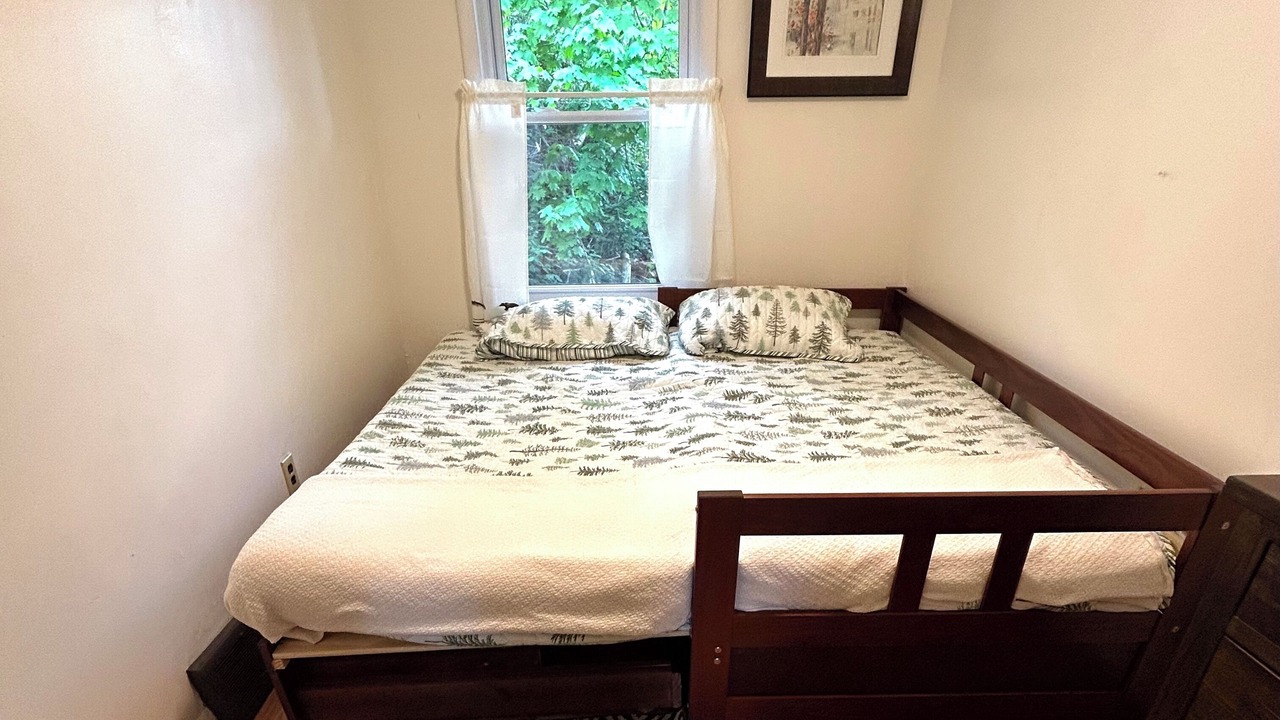 Photo of Bedroom in Renovo
