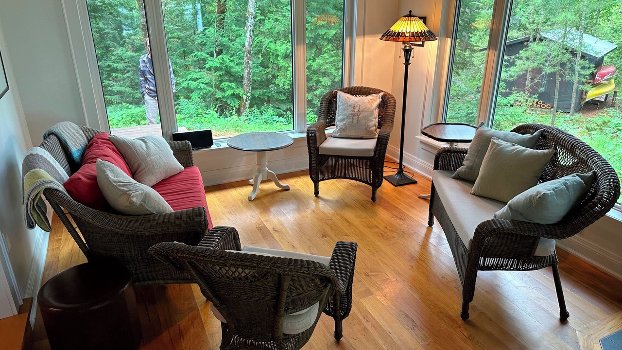 Photo of Livingroom in North Frontenac