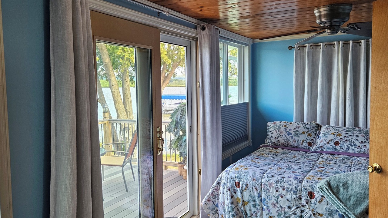 Photo of Bedroom in Hammondsport