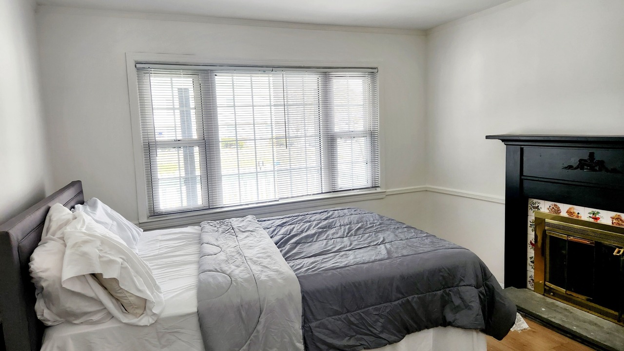 Photo of Bedroom in Dix Hills