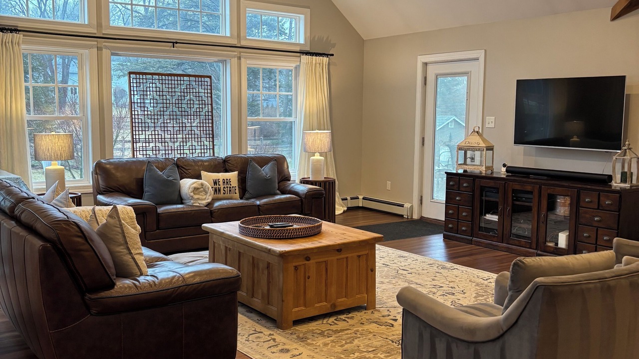 Photo of Livingroom in Berwyn