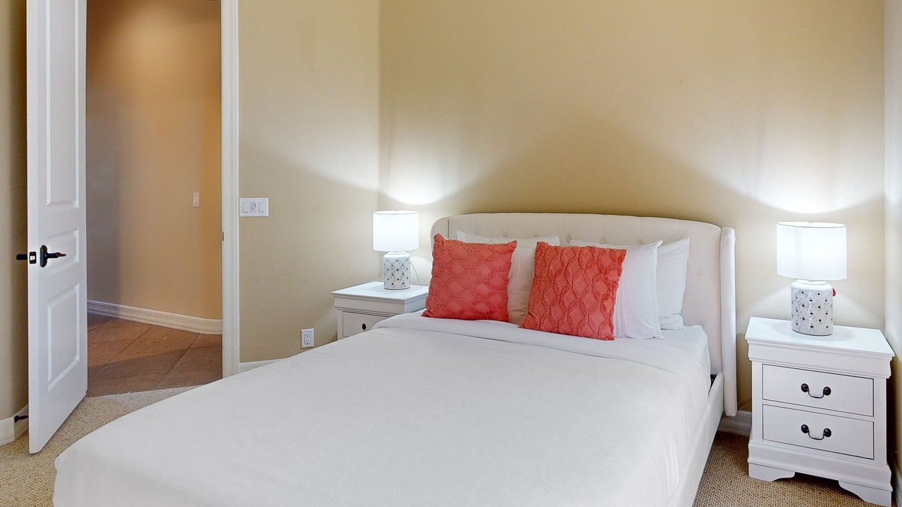 Photo of Bedroom in Black Mountain Shadows