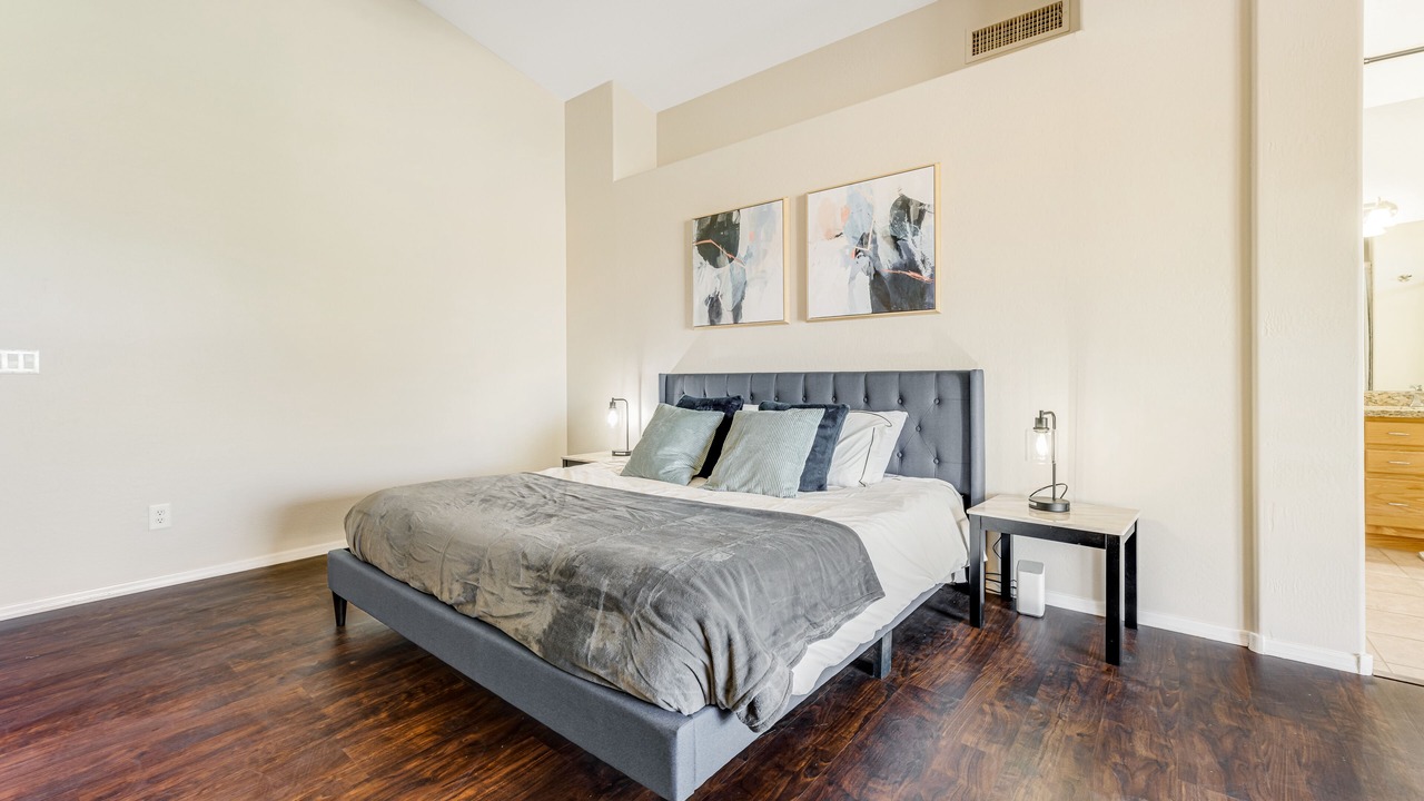 Photo of Bedroom in Palm Valley