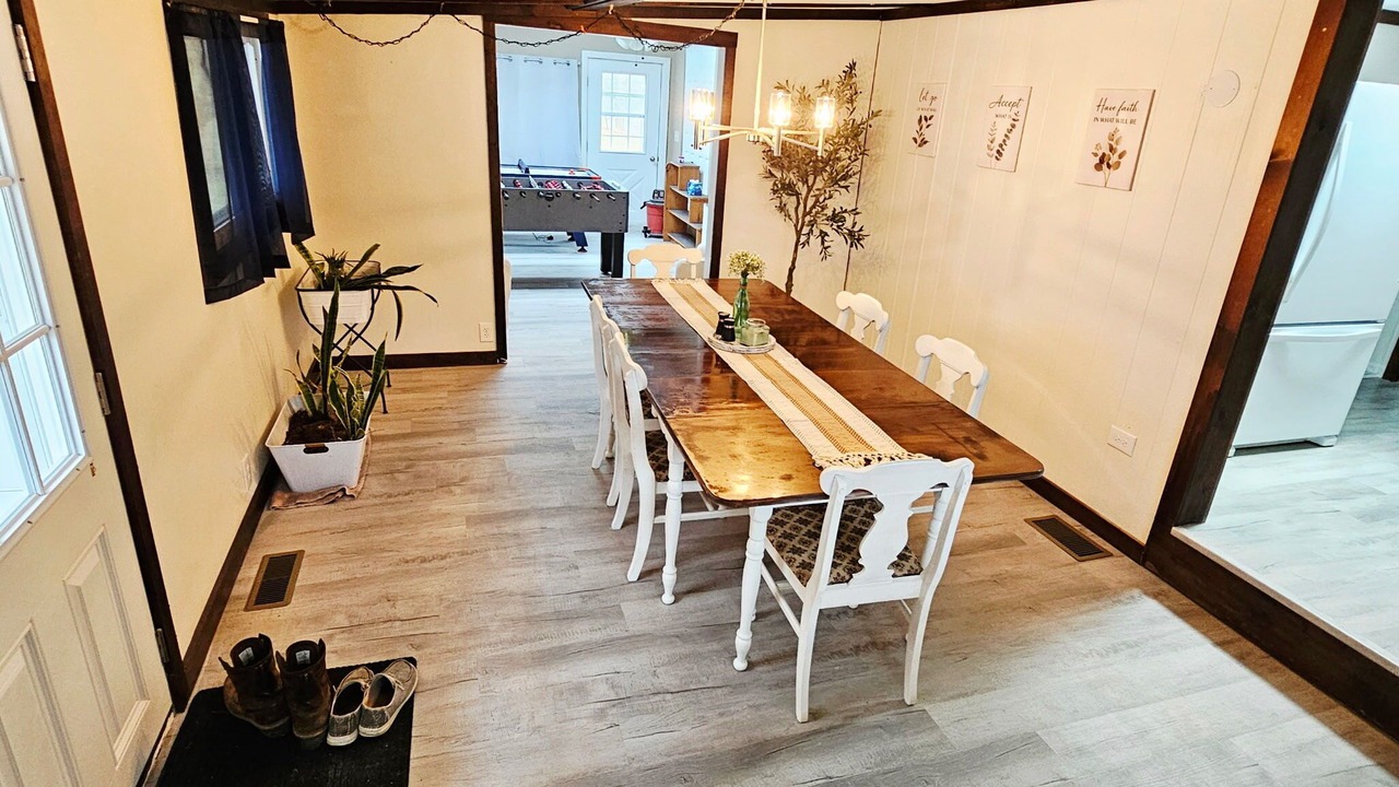 Photo of Others in Lindley