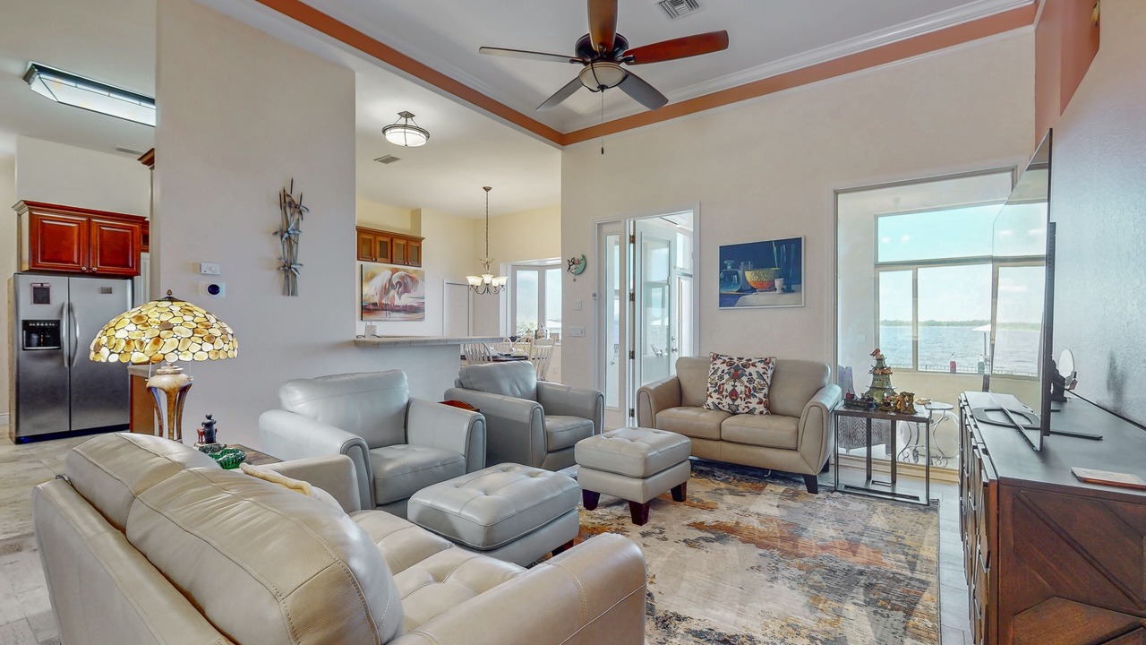 Photo of Livingroom in Sebring