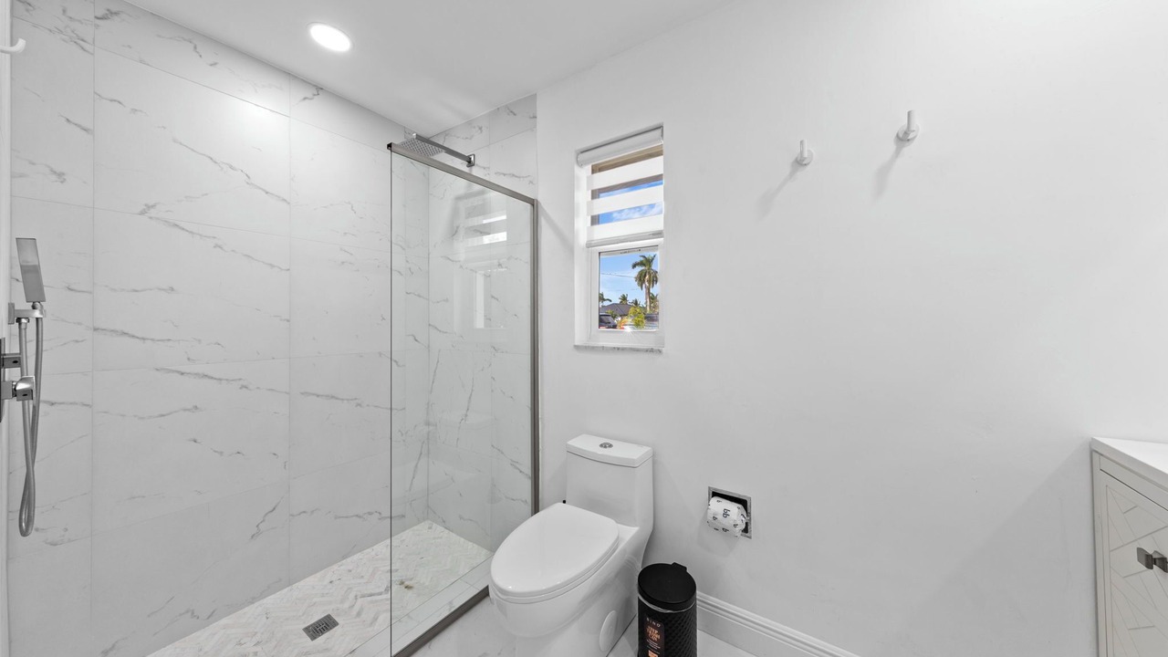 Photo of Bathroom in Town and River
