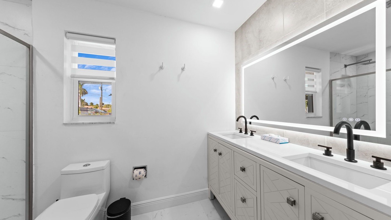 Photo of Bathroom in Town and River