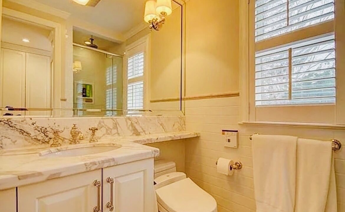 Photo of Bathroom in Cathedral Garden
