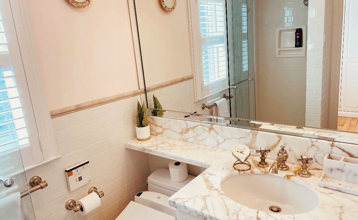 Photo of Bathroom in Cathedral Garden