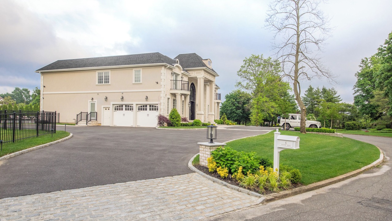 Photo of Outdoor in Melville