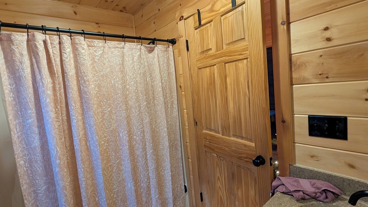 Photo of Bathroom in Mill Creek