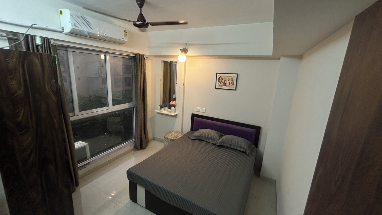 Photo of Bedroom in Versova