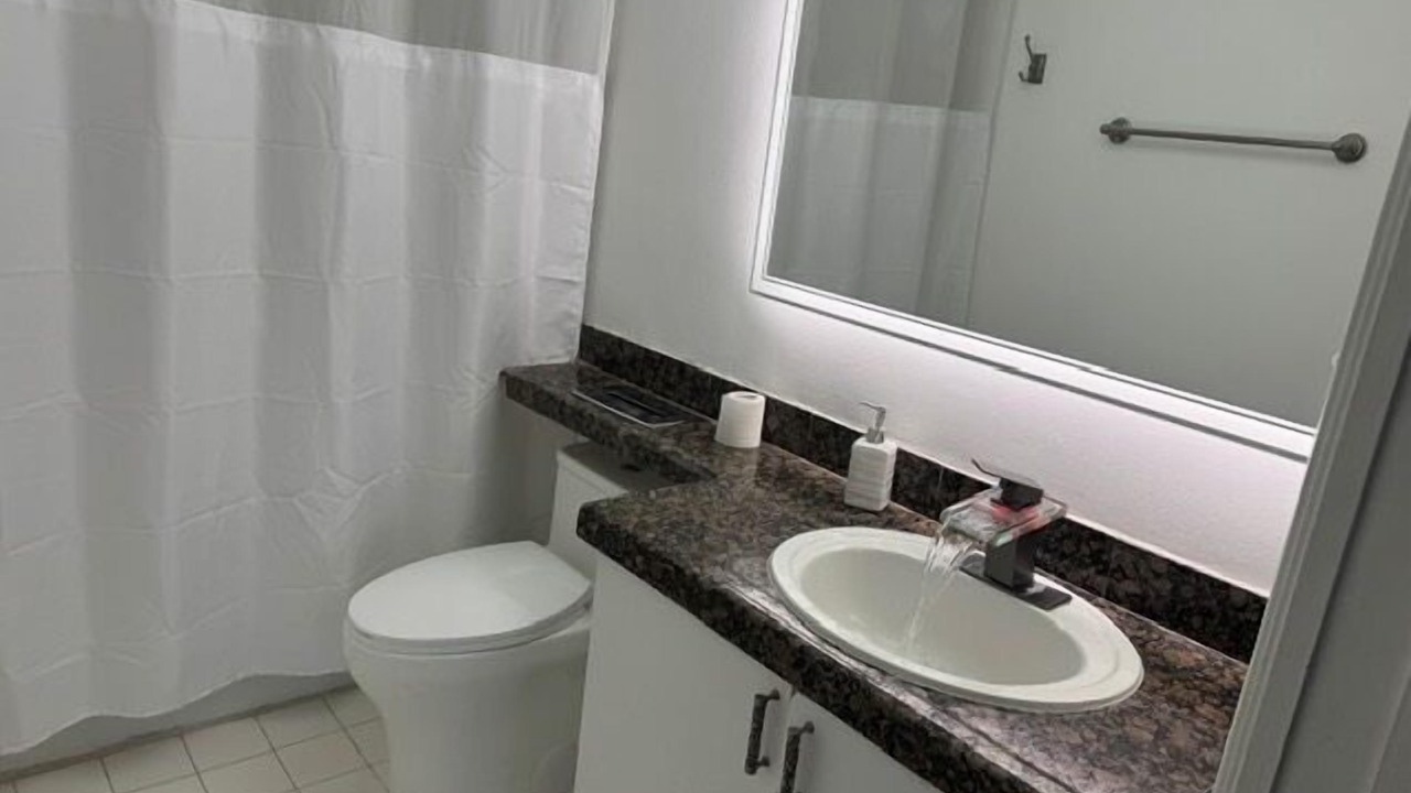 Photo of Bathroom in Aventura