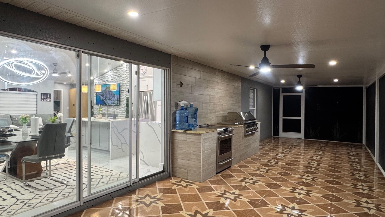 Photo of Kitchen in Lehigh Acres