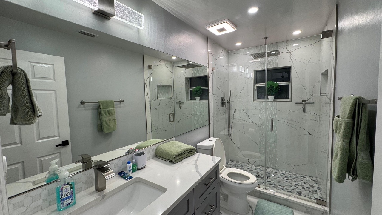 Photo of Bathroom in Lehigh Acres