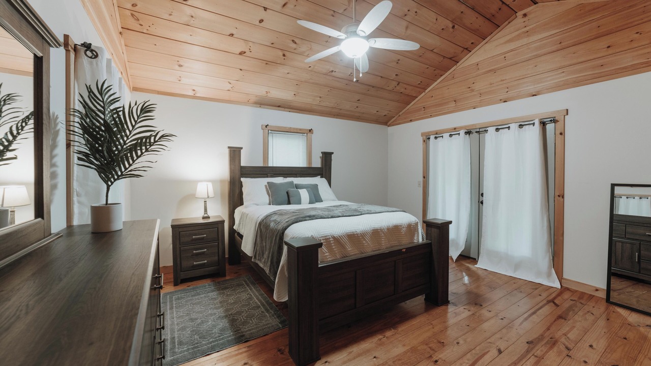 Photo of Bedroom in Loysville