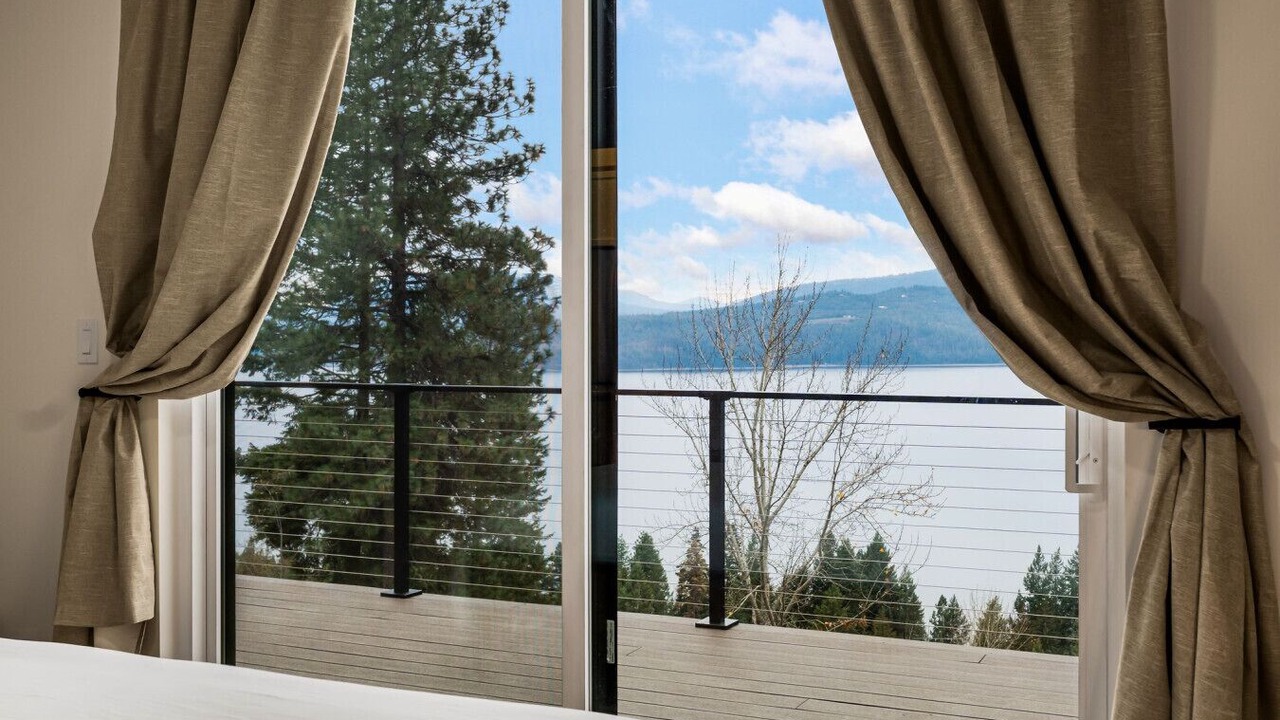 Photo of Bedroom in Trestle Creek