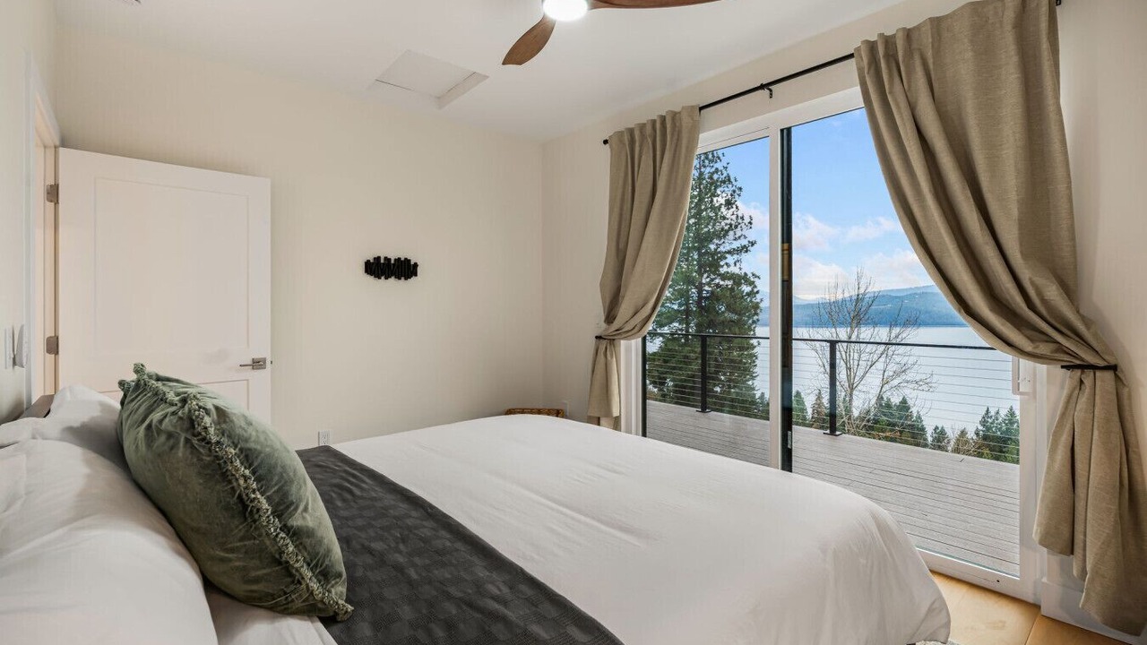 Photo of Bedroom in Trestle Creek