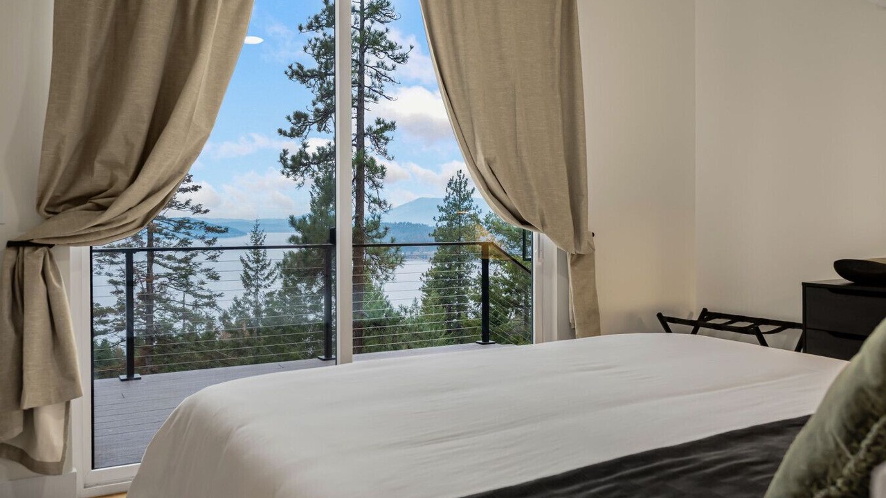 Photo of Bedroom in Trestle Creek
