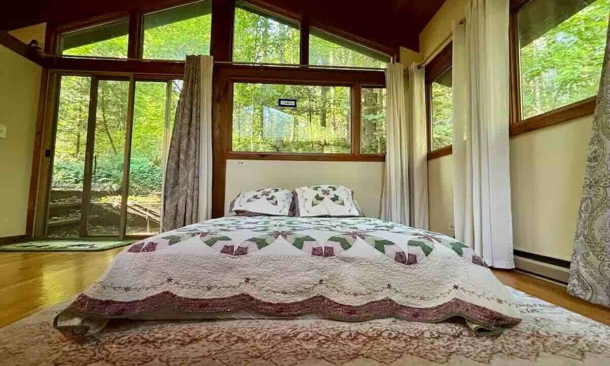 Photo of Bedroom in Jamesville
